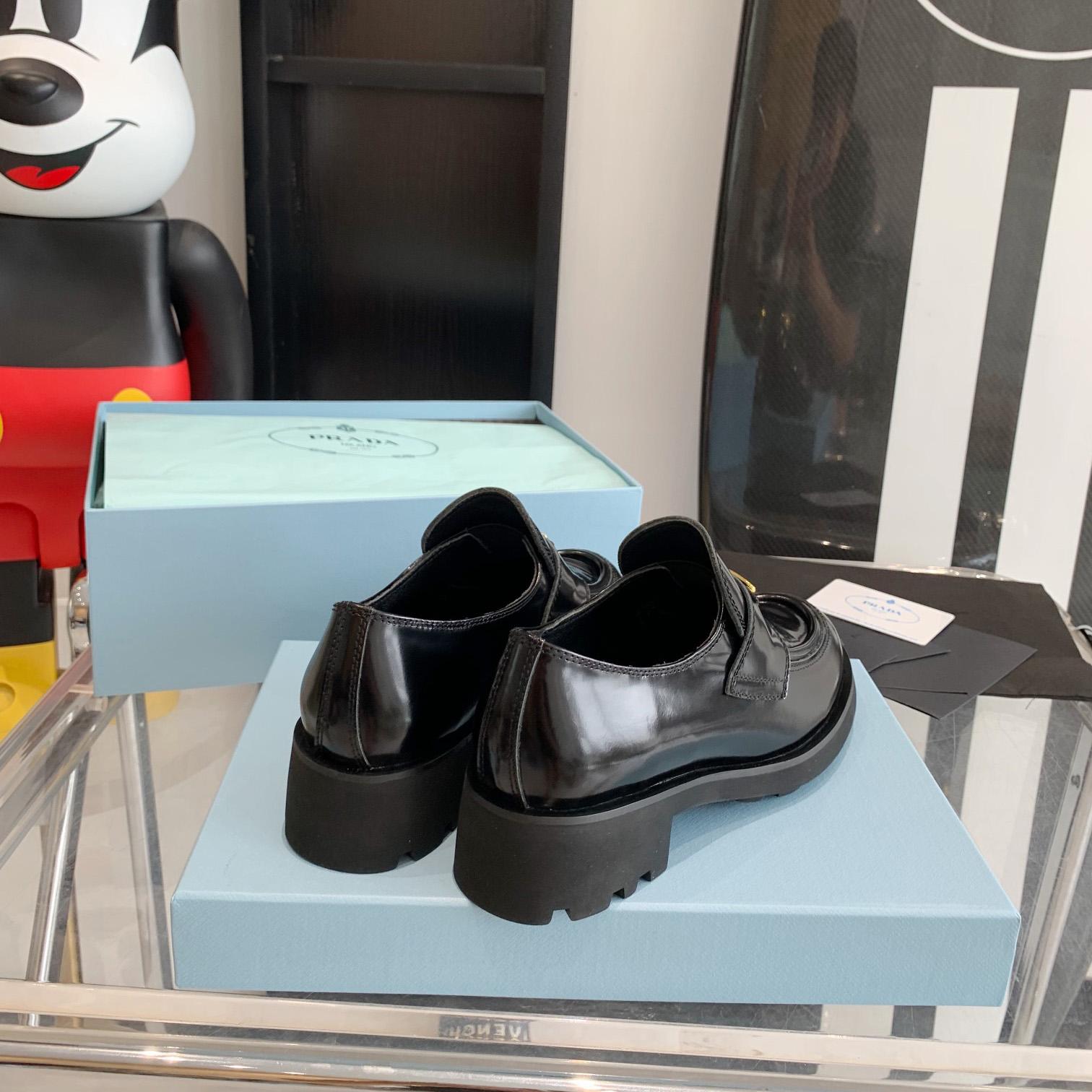 Schokoladenbraune Prada-Loafer aus gebürstetem Leder - EUR FASHION