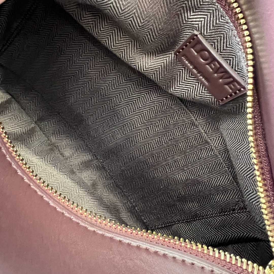 Loewe – Kleine „Puzzle Edge“-Tasche aus satiniertem Kalbsleder - EUR FASHION