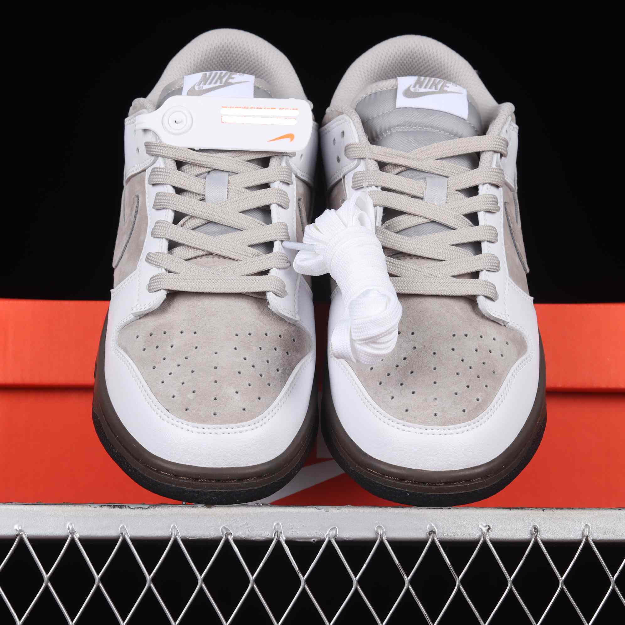 Nike SB Dunk Low „Ironstone“ Turnschuhe FD9746-001 - EUR FASHION