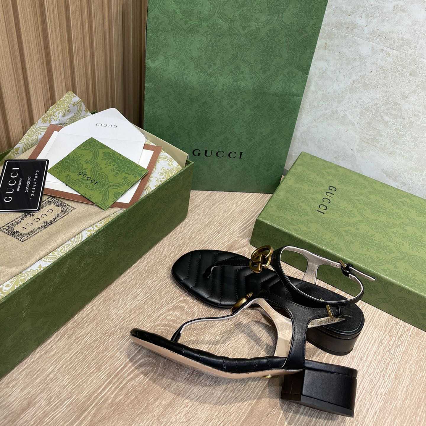 Gucci Damen-Sandale mit Doppel-G - EUR FASHION