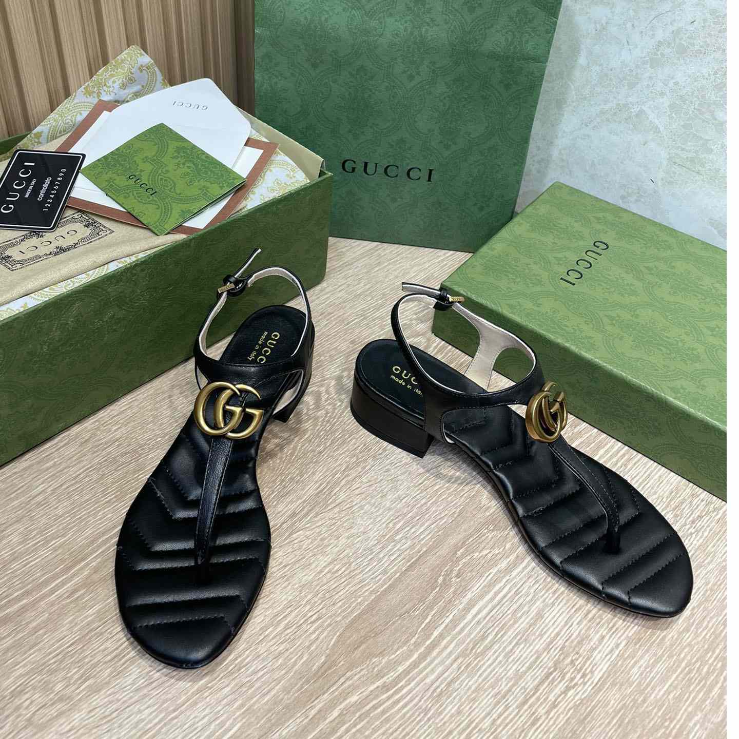 Gucci Damen-Sandale mit Doppel-G - EUR FASHION
