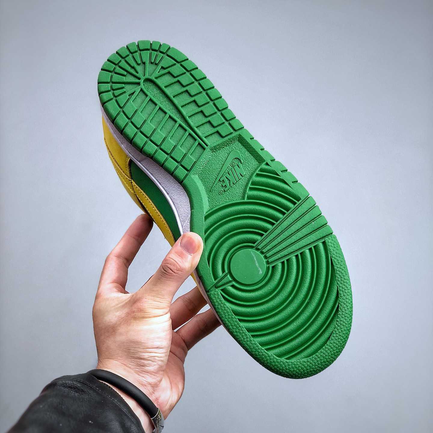 Nike SB Dunk Low „Brazil“ Sneaker CU1727-700 - EUR FASHION