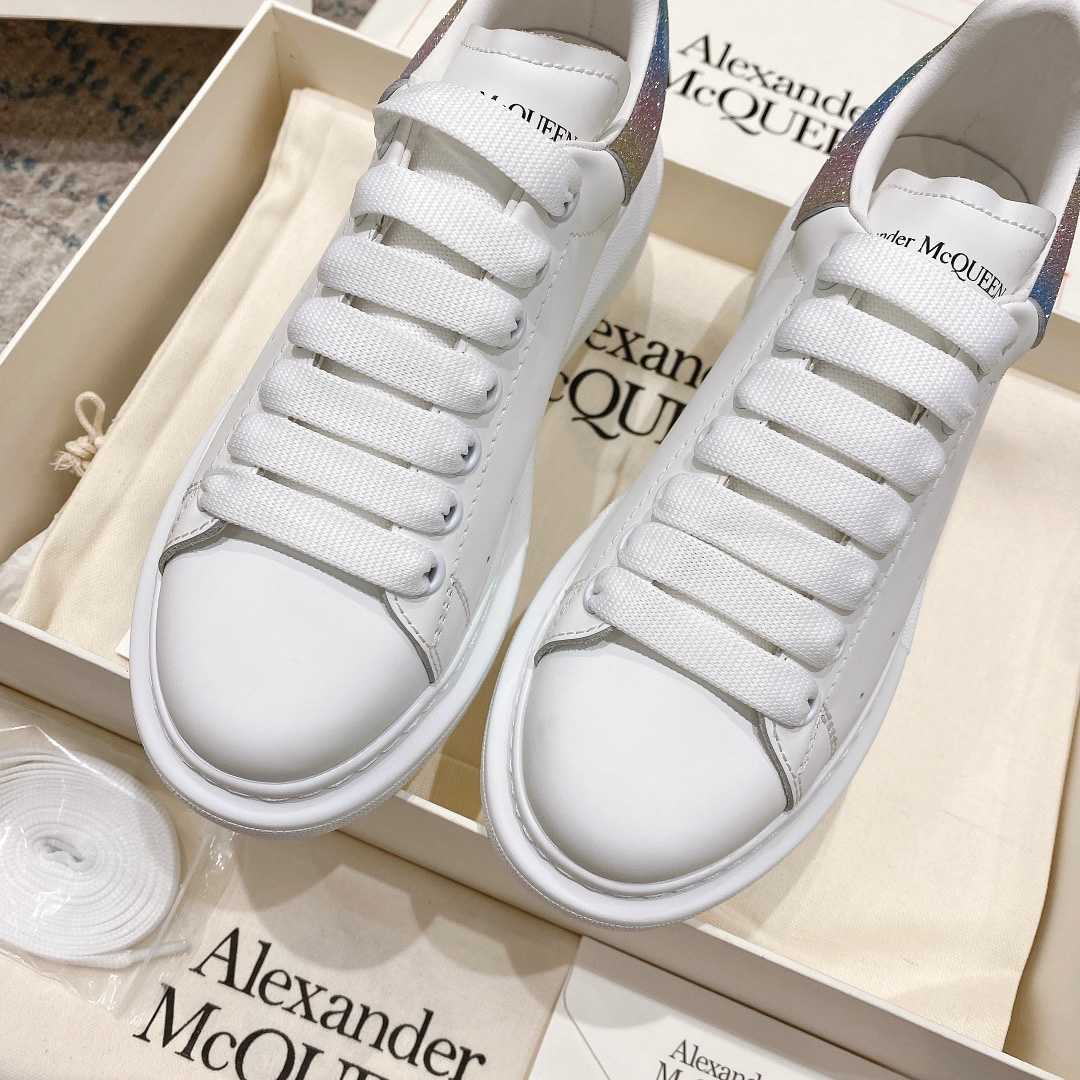 Alexander Mqueen – Übergroßer Sneaker in Weiß - EUR FASHION