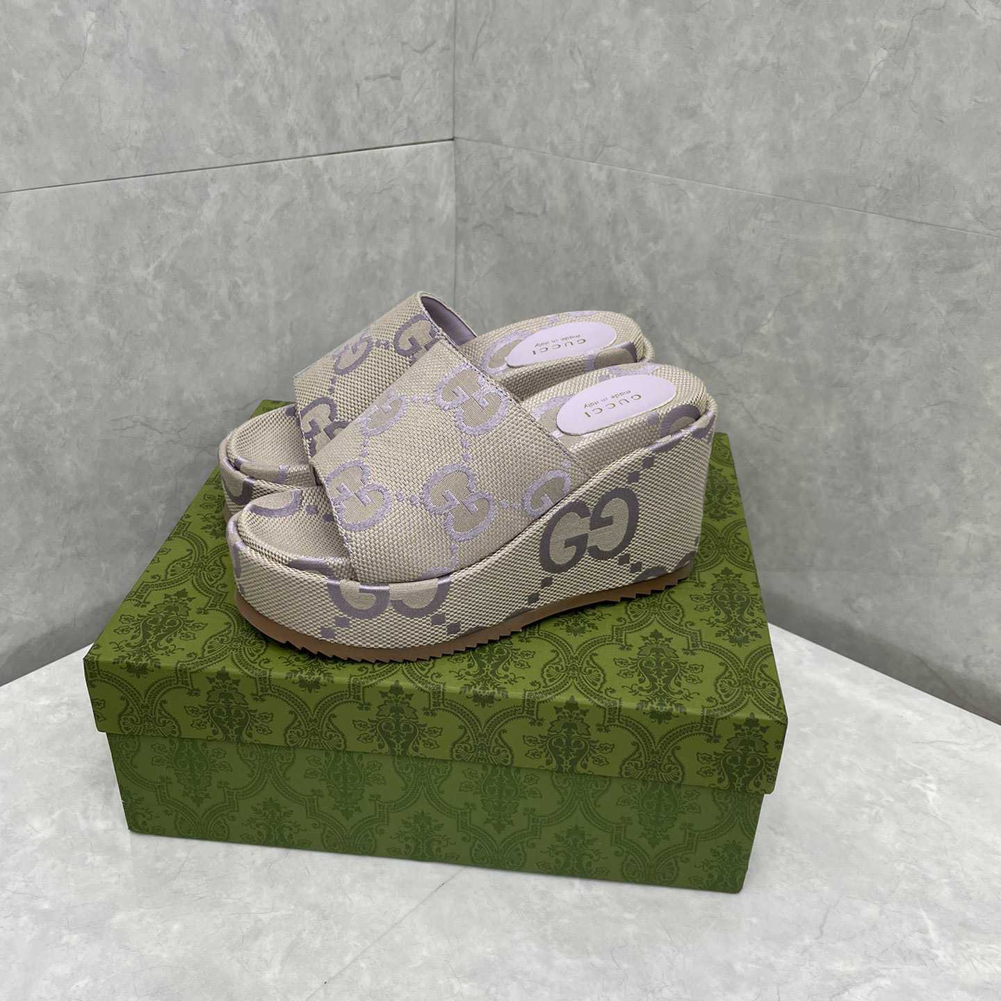 Gucci Jumbo GG Plateau-Slide-Sandale für Damen - EUR FASHION