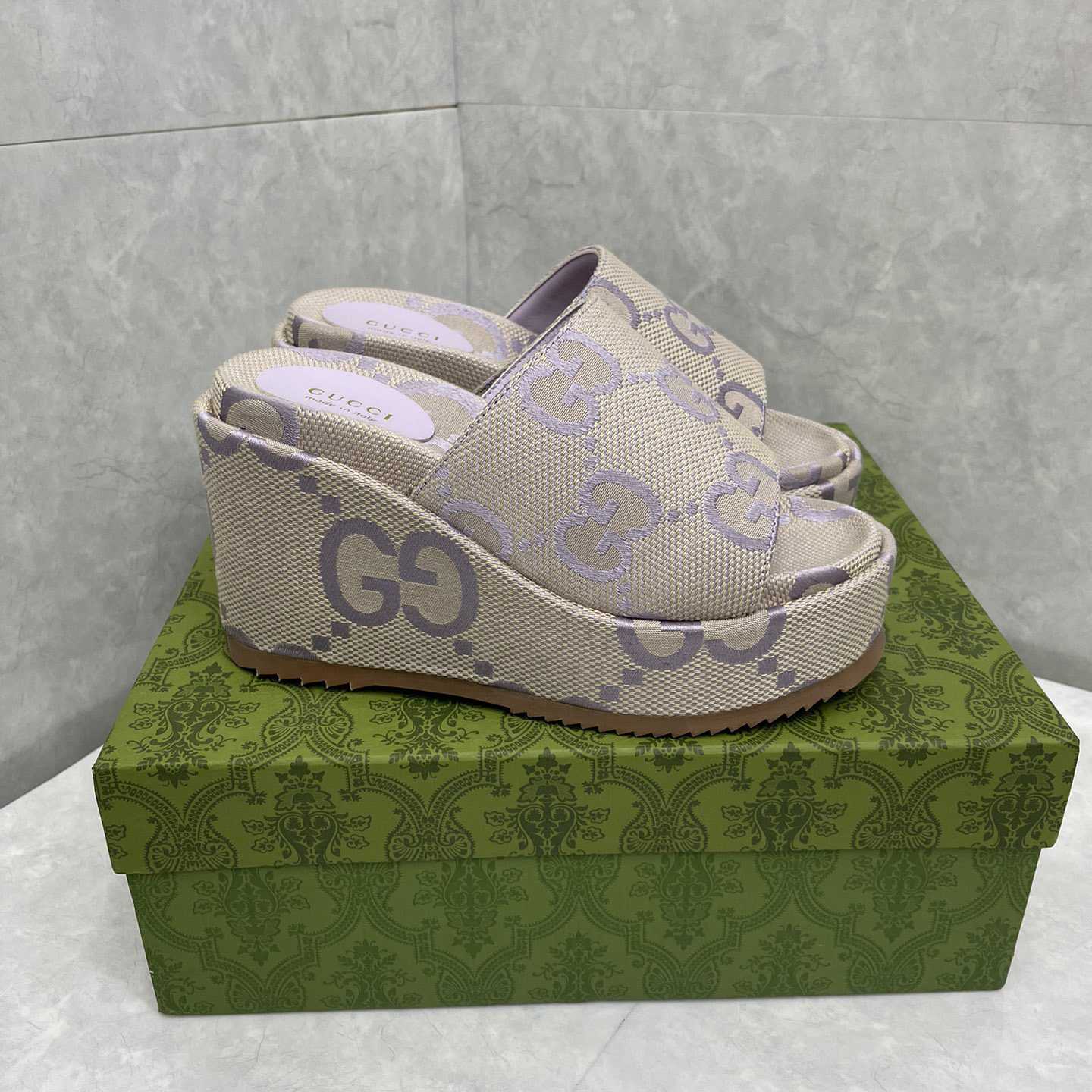 Gucci Jumbo GG Plateau-Slide-Sandale für Damen - EUR FASHION