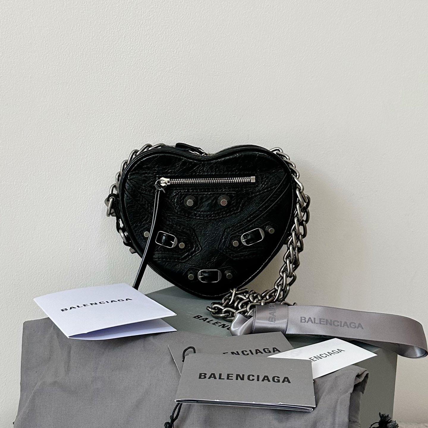 Balenciaga Le Cagole Heart Mini-Tasche in Schwarz (16–12,7–4,5 cm) - EUR FASHION