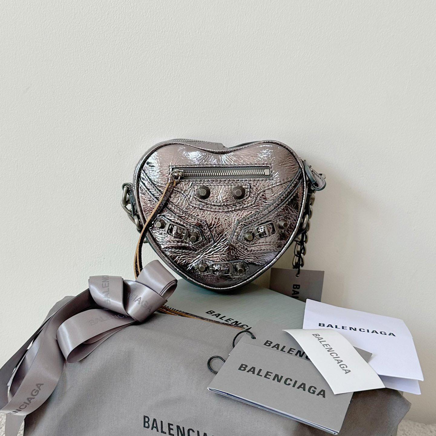 Balenciaga Le Cagole Heart Mini Bag Metallisiert in Silber (16-12,7-4,5 cm) - EUR FASHION