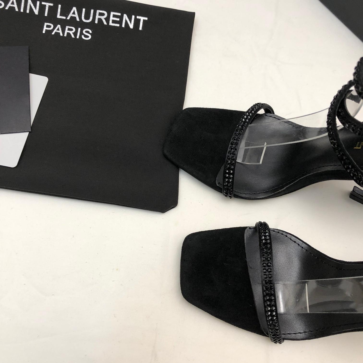 Saint Laurent Opyum Sandalen aus Kreppsatin und Strasssteinen - EUR FASHION