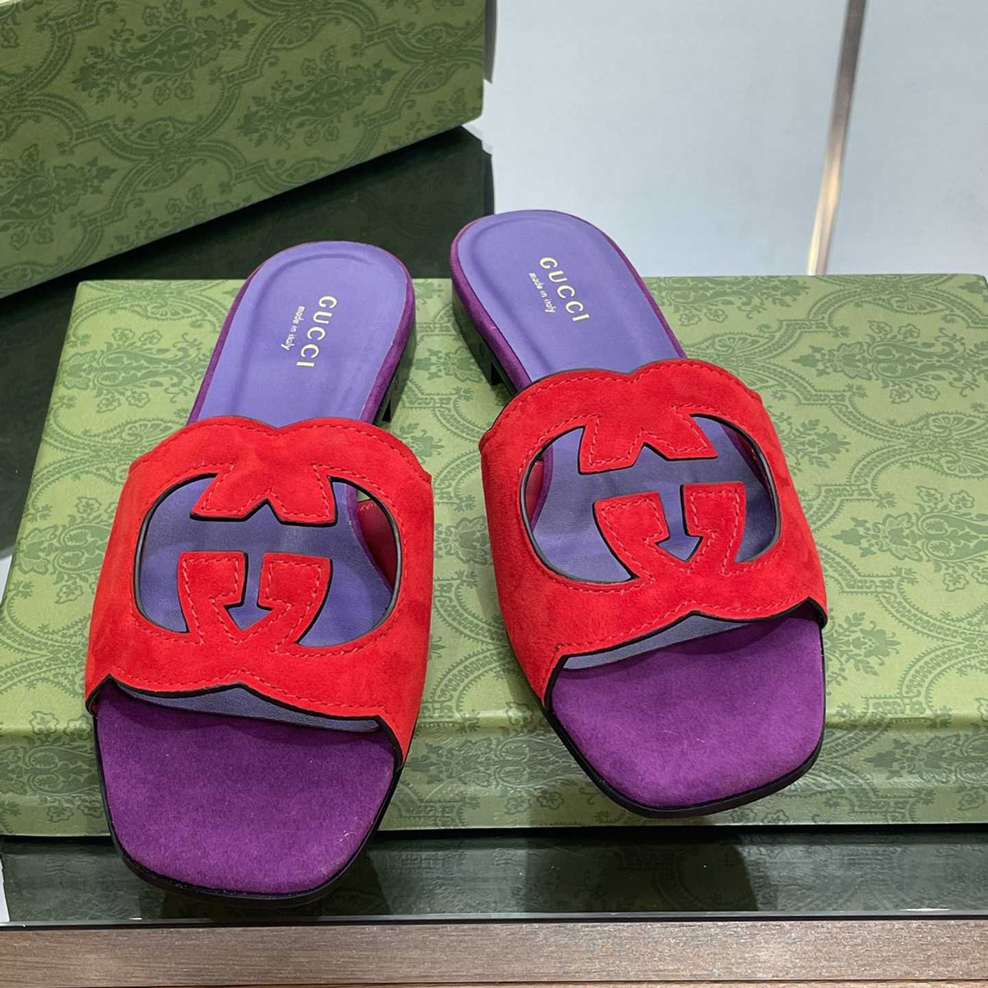 Gucci Damen-Slide-Sandale mit ineinandergreifendem G-Ausschnitt - EUR FASHION