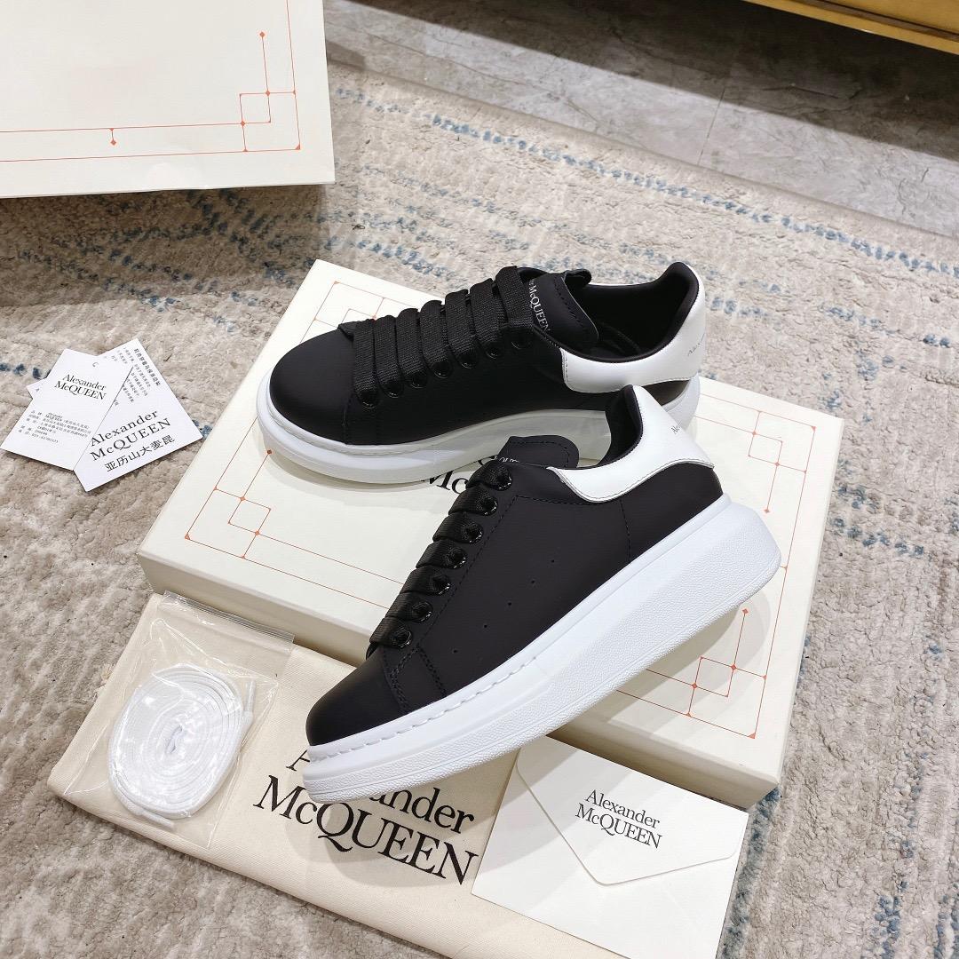 Alexander Mqueen Übergroßer Sneaker in Schwarz - EUR FASHION