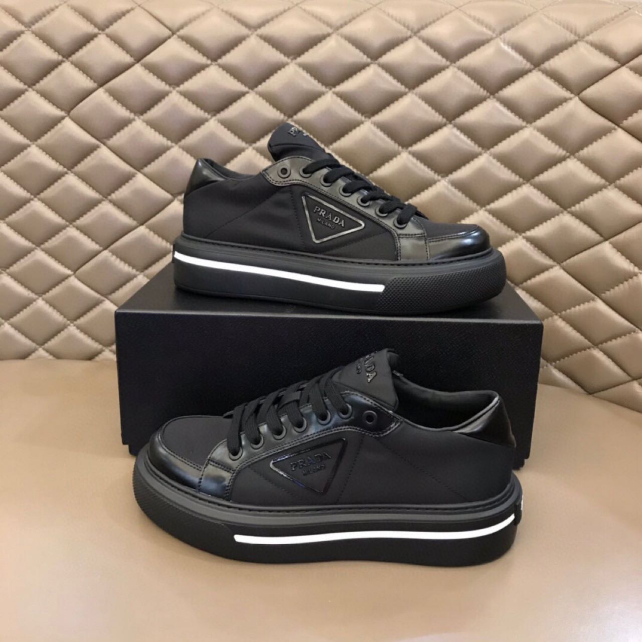 Prada Macro Sneakers aus Re-Nylon und gebürstetem Leder - EUR FASHION