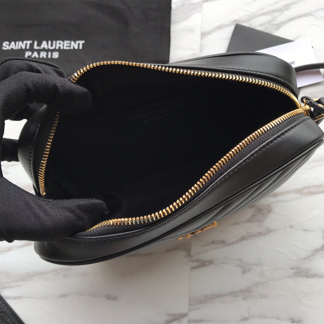 Saint Laurent Lou Matelassé Leder-Kameratasche (23 x 16 x 6 cm) - EUR FASHION