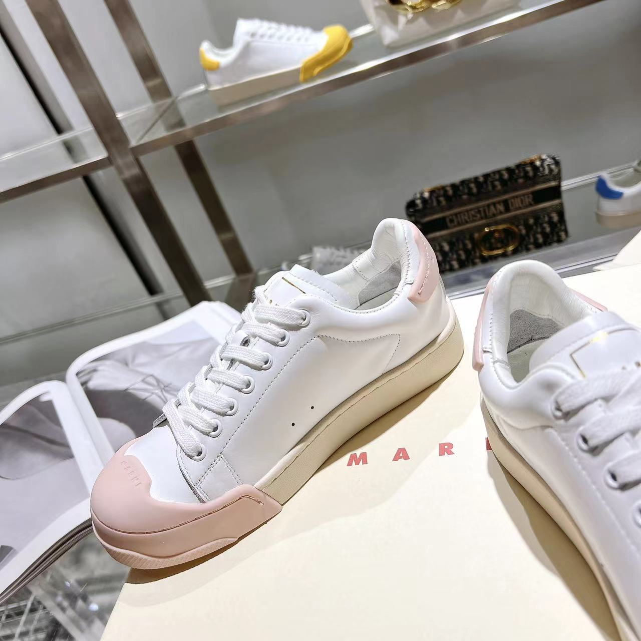 Marni Dada Bumper Sneaker aus weißem und rosa Leder - EUR FASHION