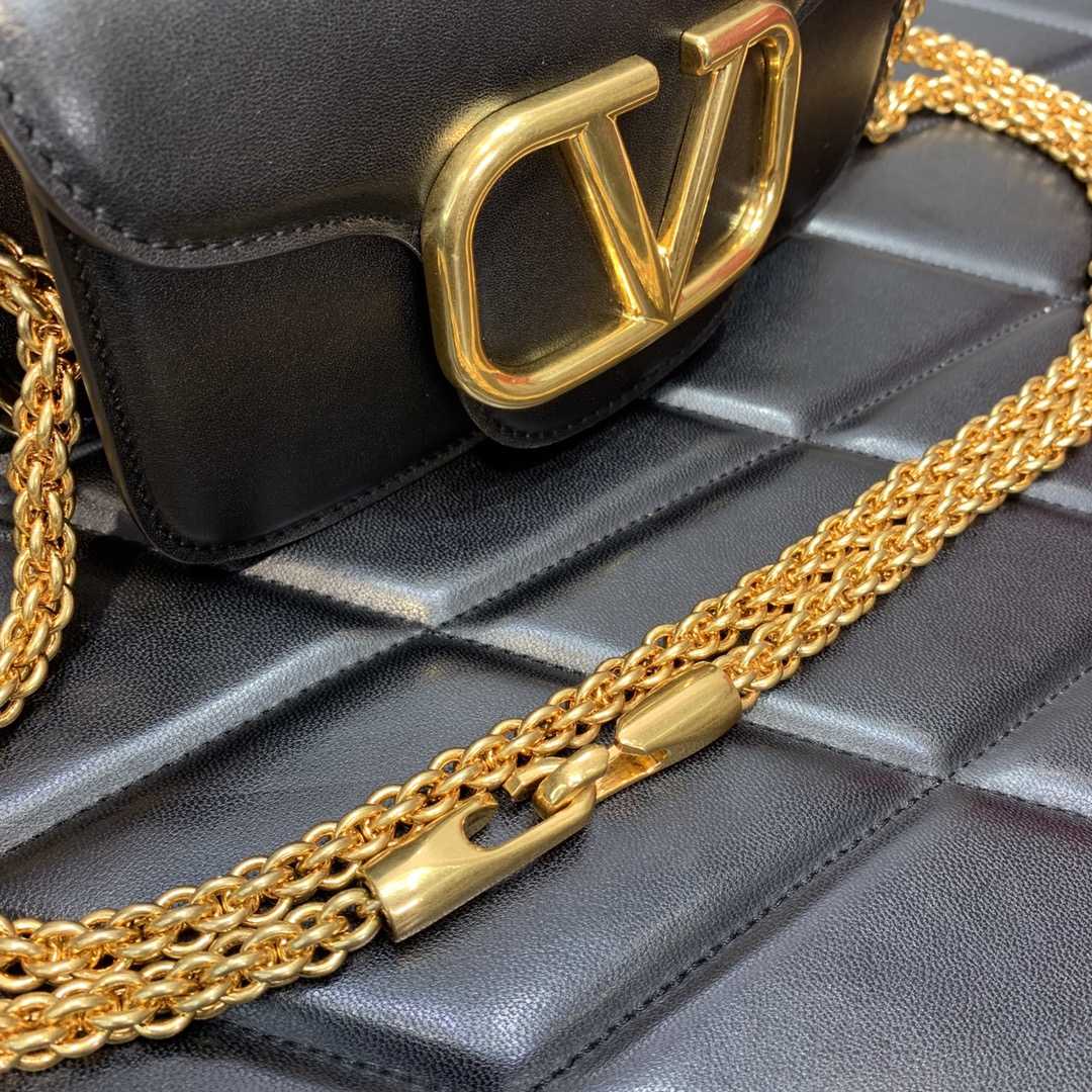 Valenti Locò Kleine Umhängetasche aus Kalbsleder - EUR FASHION