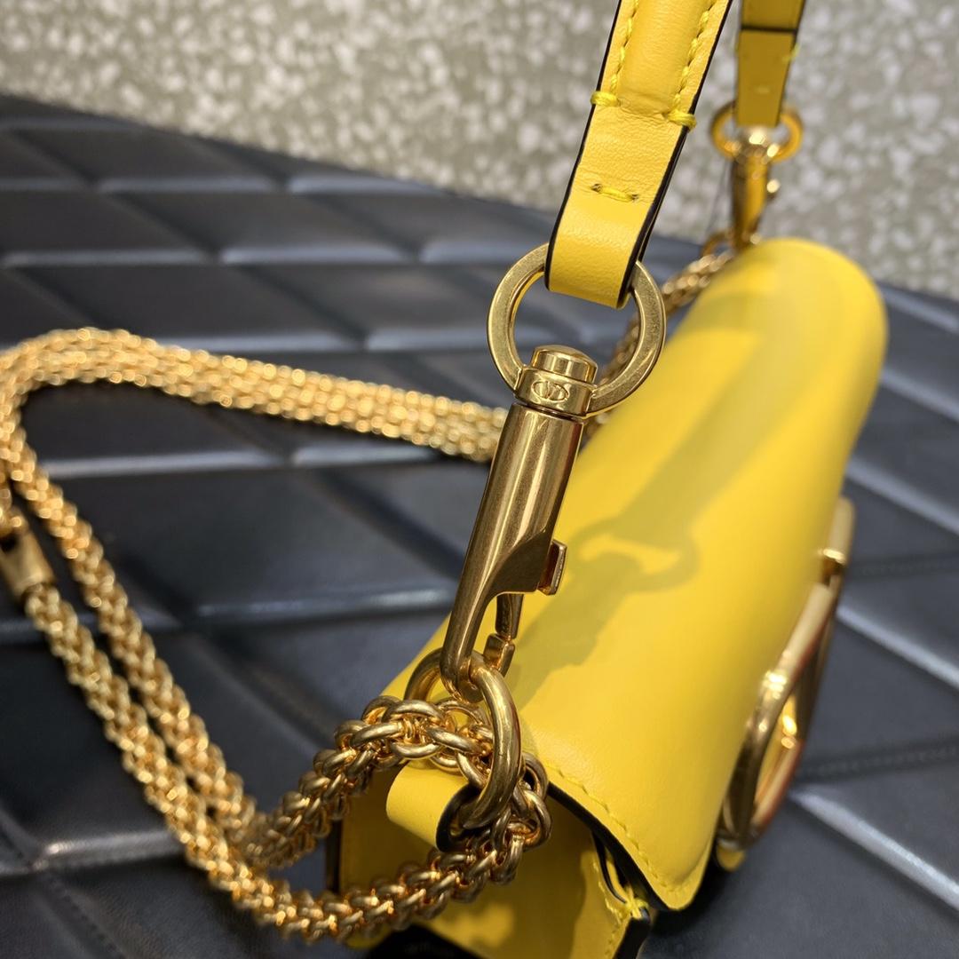 Valenti Locò Kleine Umhängetasche aus Kalbsleder - EUR FASHION