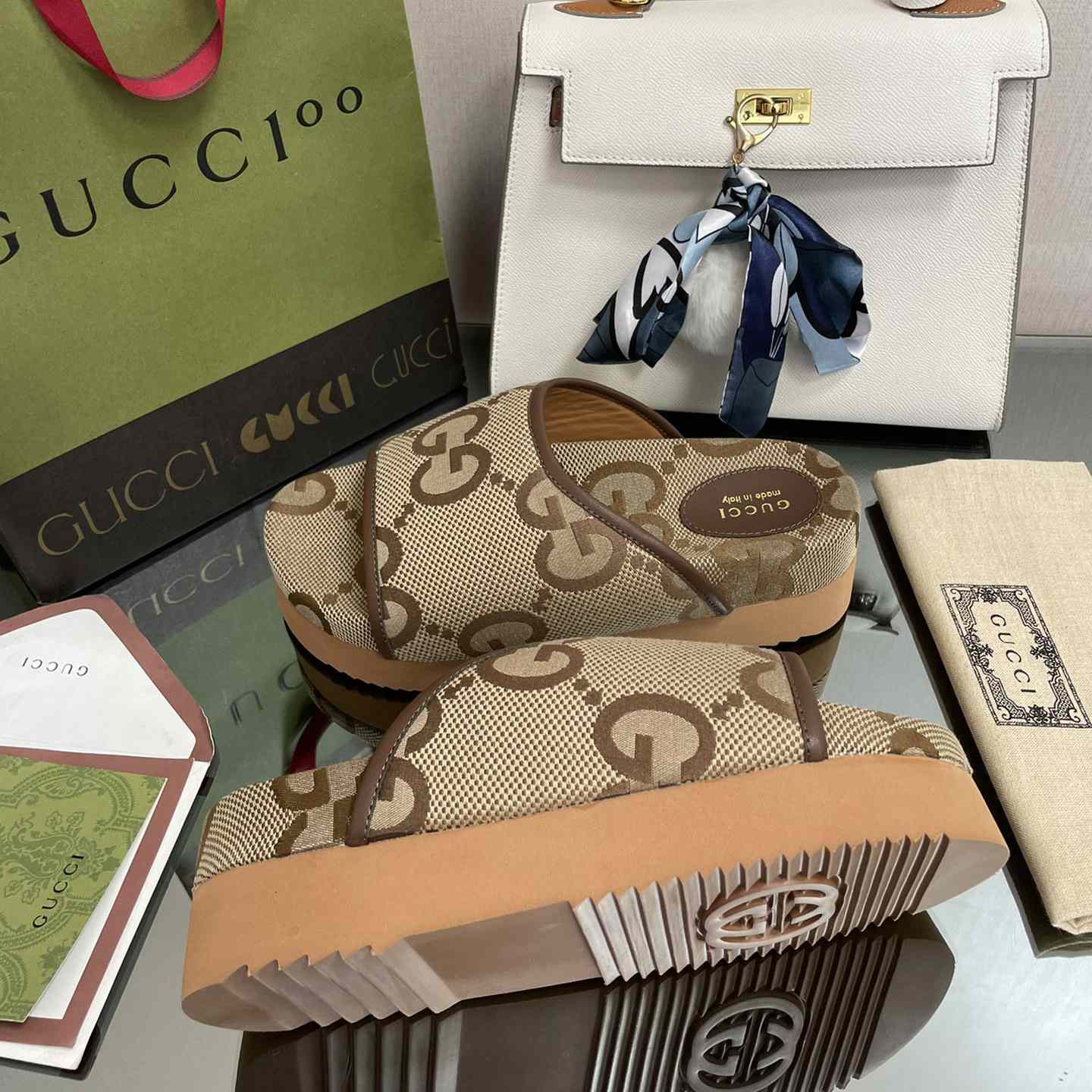 Gucci Jumbo GG Plateau-Slide für Damen - EUR FASHION