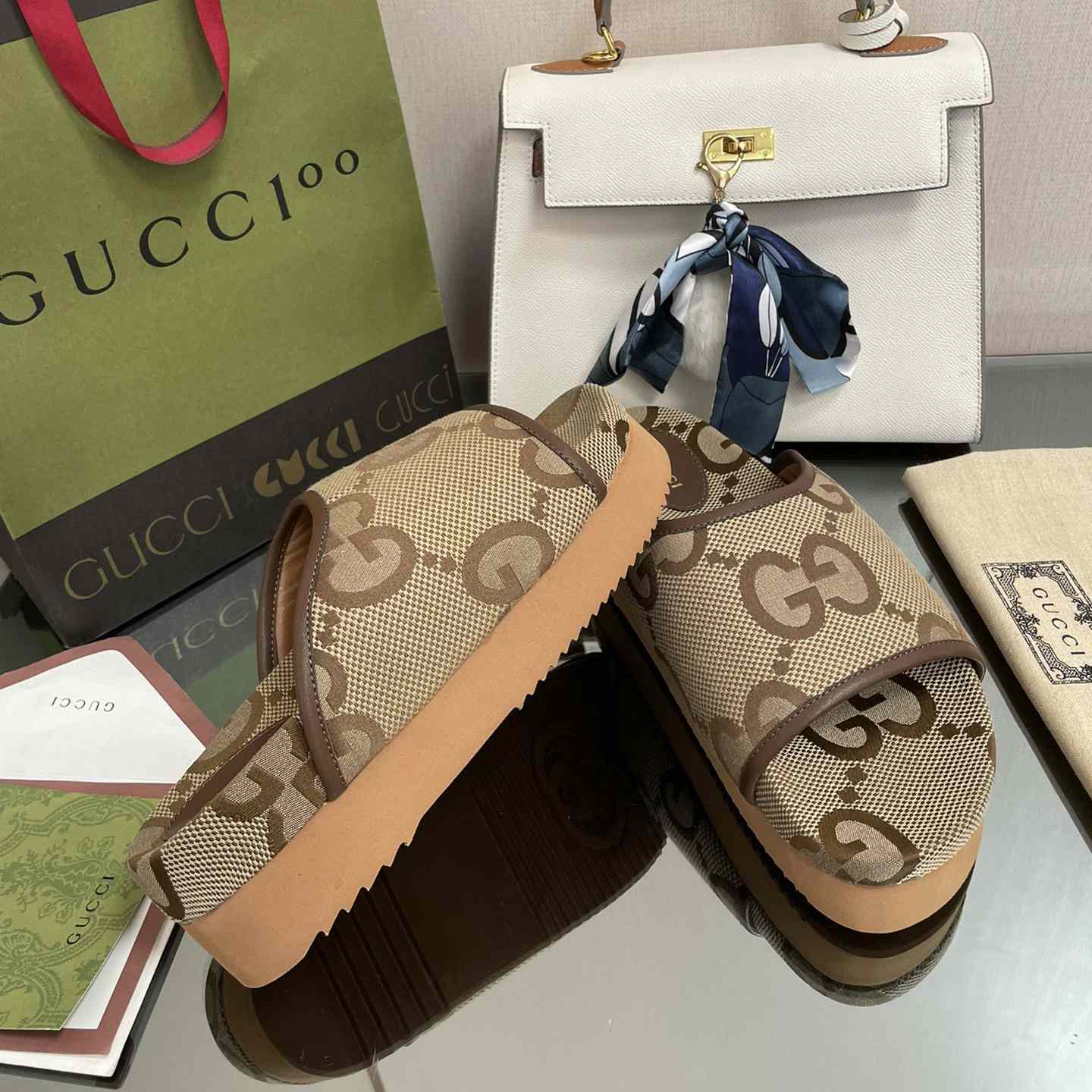 Gucci Jumbo GG Plateau-Slide für Damen - EUR FASHION