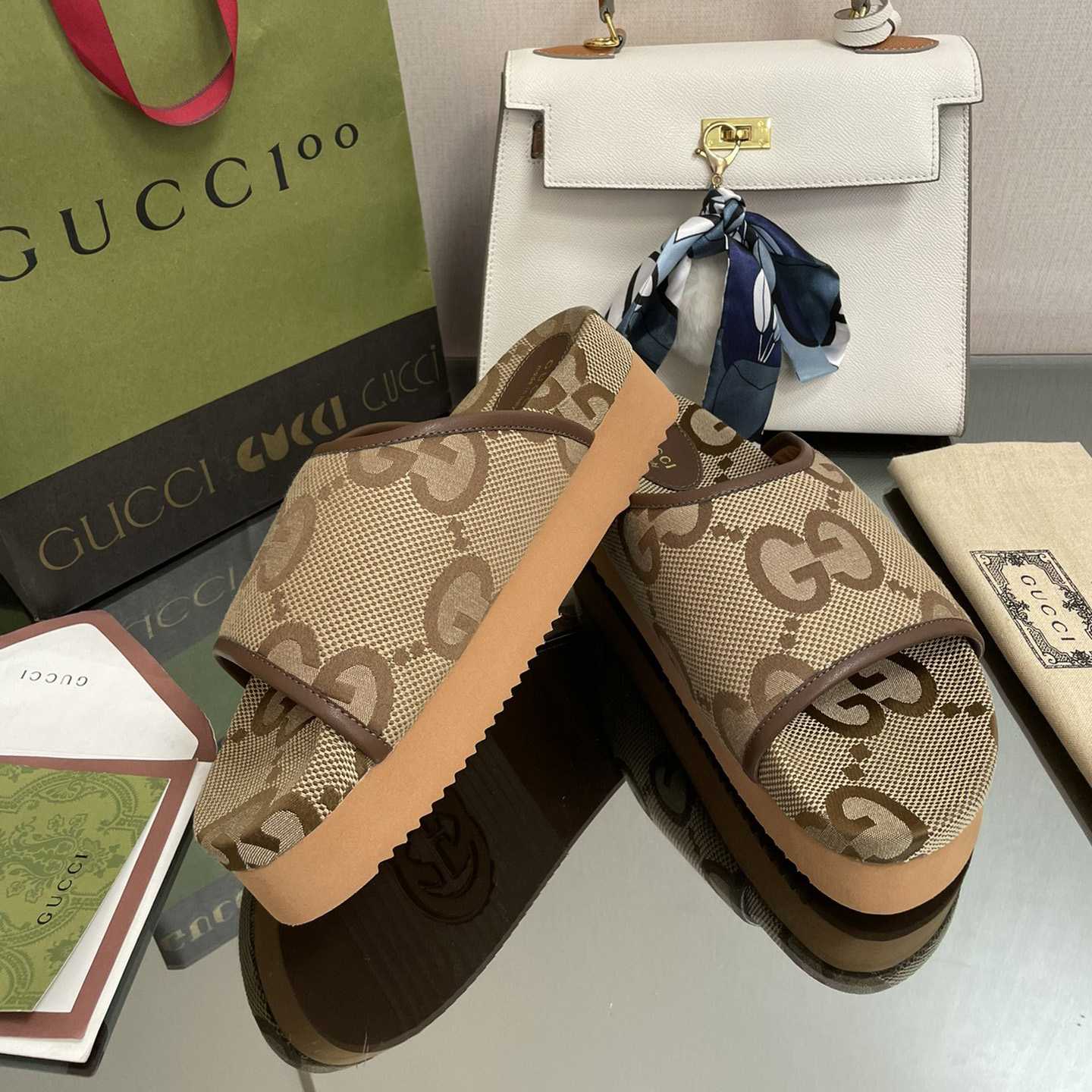 Gucci Jumbo GG Plateau-Slide für Damen - EUR FASHION