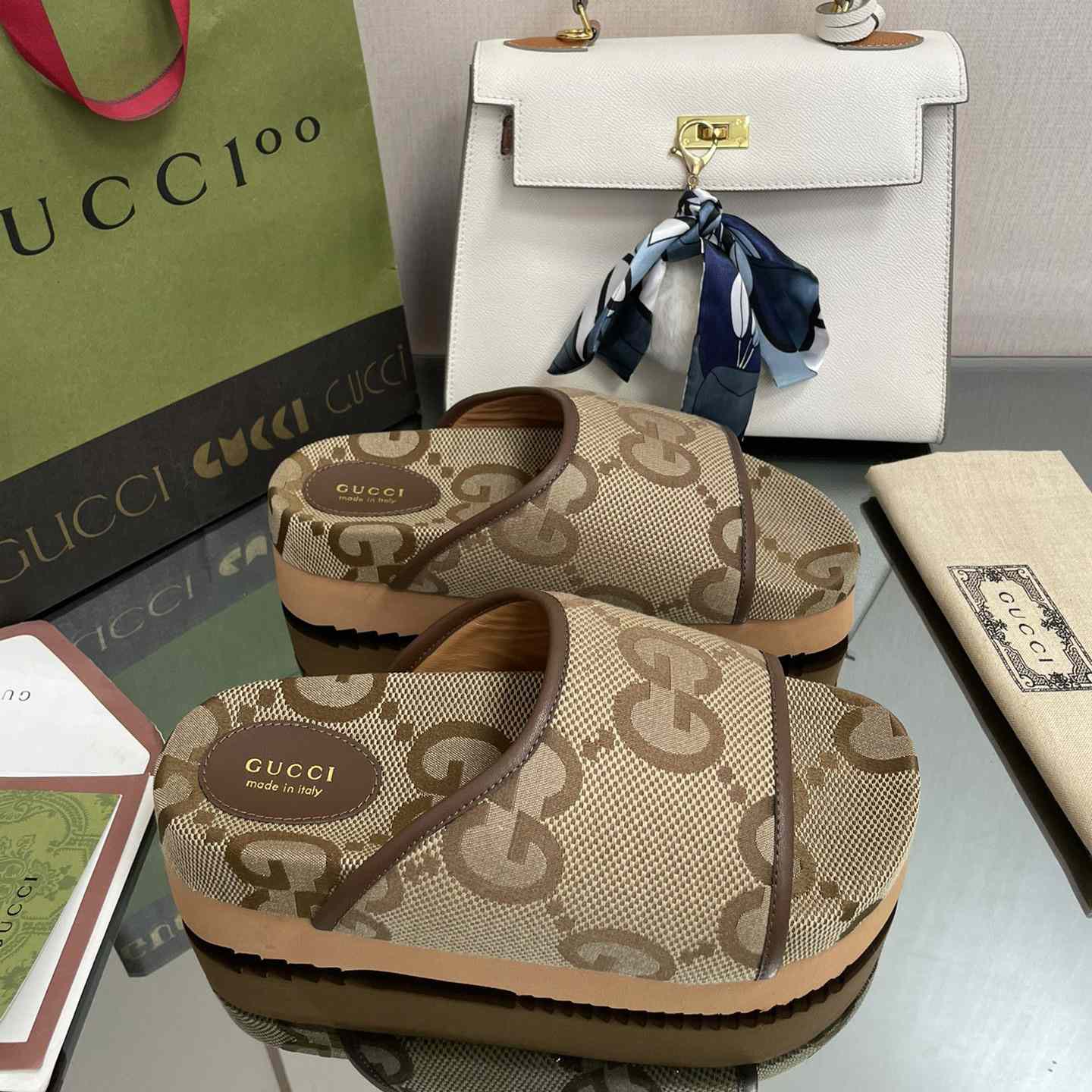 Gucci Jumbo GG Plateau-Slide für Damen - EUR FASHION