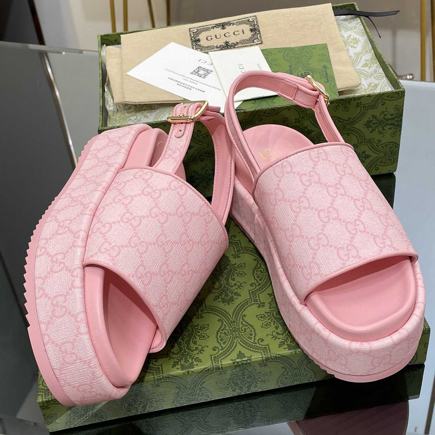 Gucci Damen-Plateau-GG-Sandale - EUR FASHION