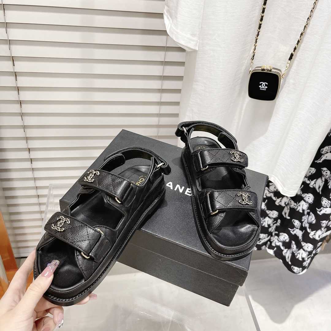 Chanel-Sandalen in Schwarz - EUR FASHION