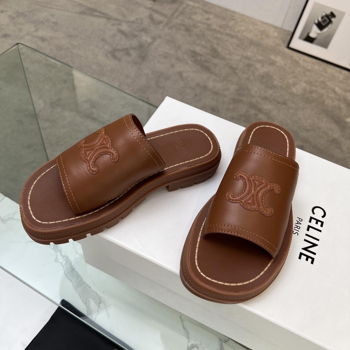 Celine Clea Triomphe Slide aus pflanzlich gegerbtem Kalbsleder - EUR FASHION