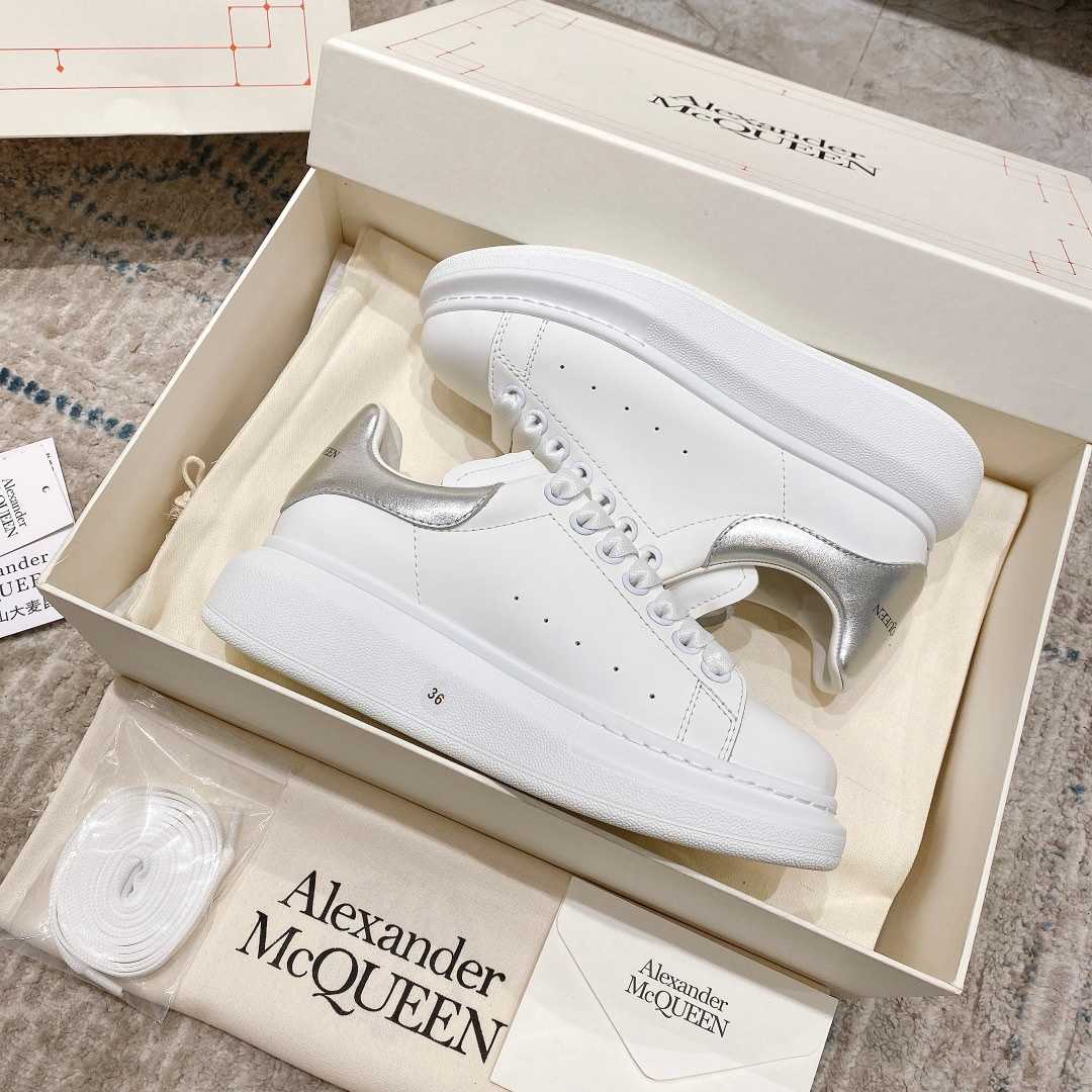 Alexander Mqueen – Übergroßer Sneaker in Weiß - EUR FASHION