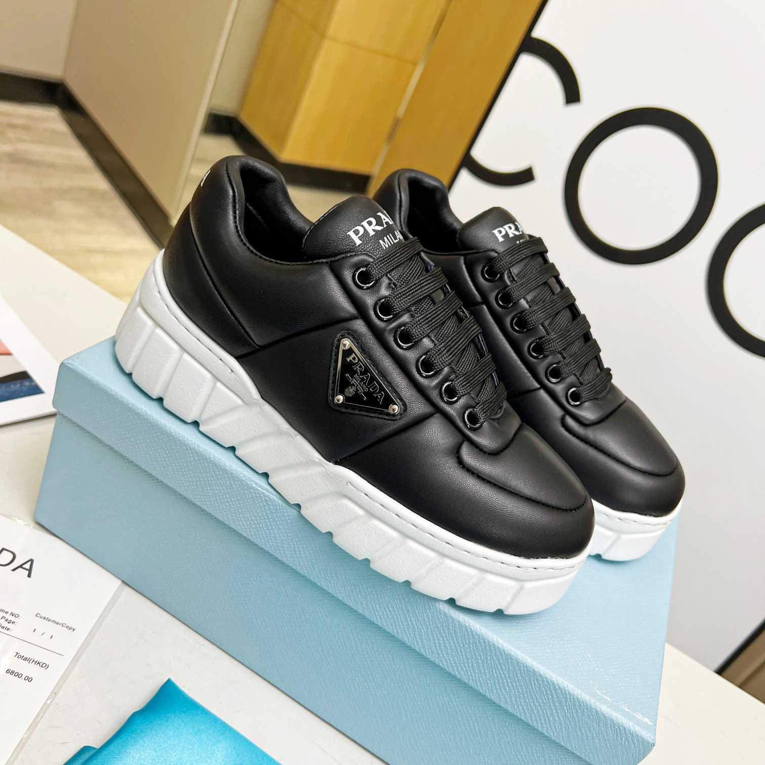 Prada gepolsterte Sneakers aus Nappaleder - EUR FASHION