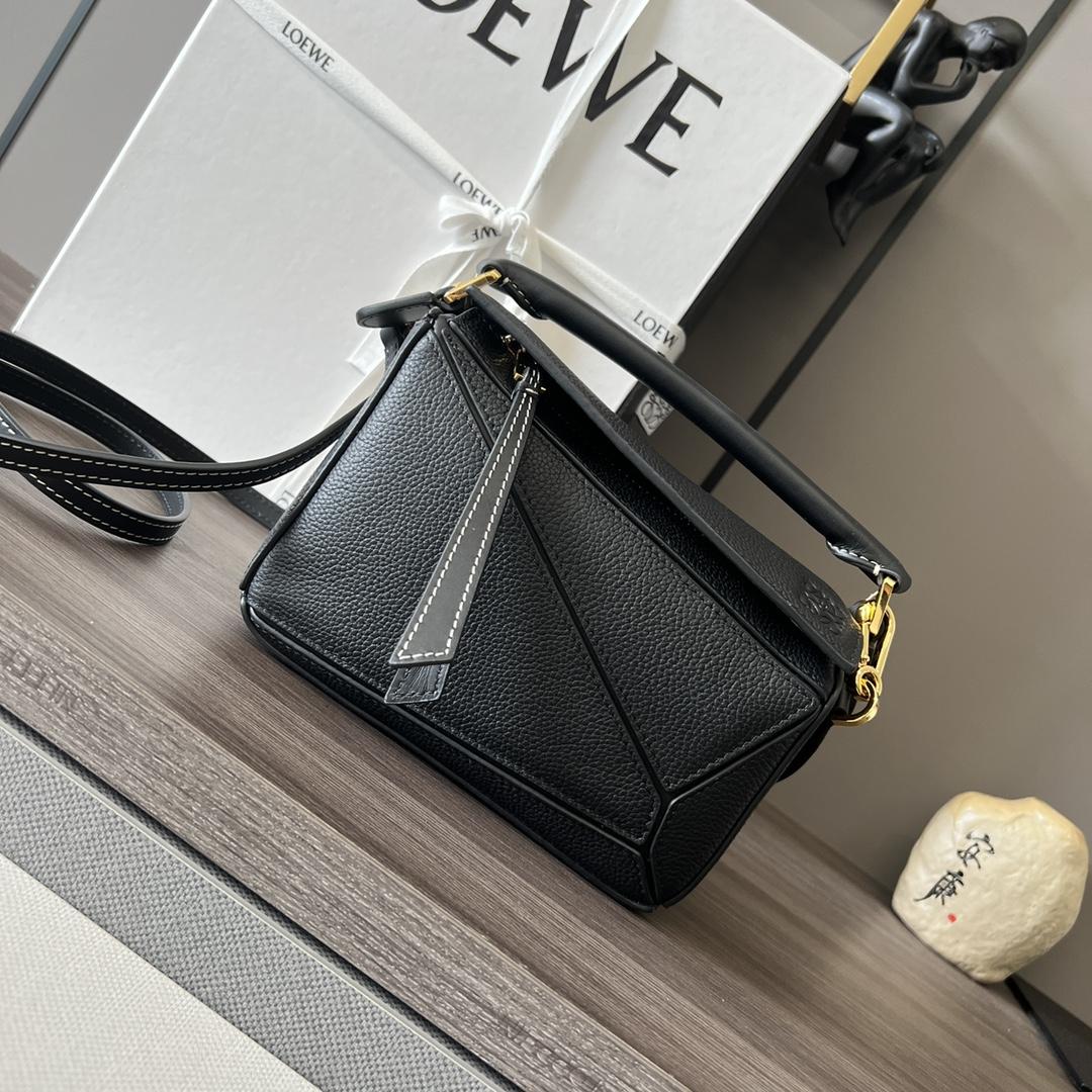 Loewe Mini Puzzle Bag aus klassischem Kalbsleder - EUR FASHION