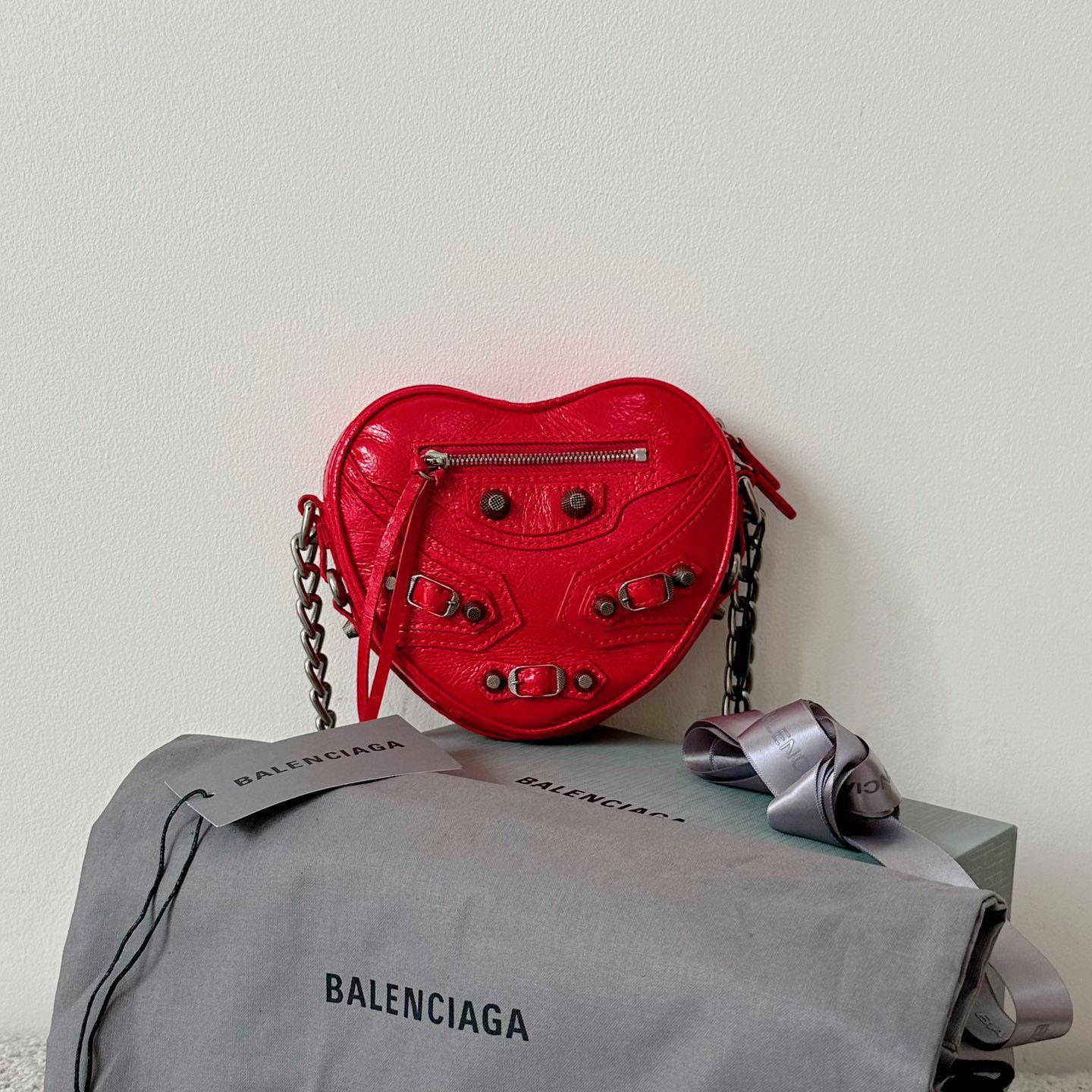 Balenciaga Le Cagole Heart Mini-Tasche in Rot (16–12,7–4,5 cm) - EUR FASHION