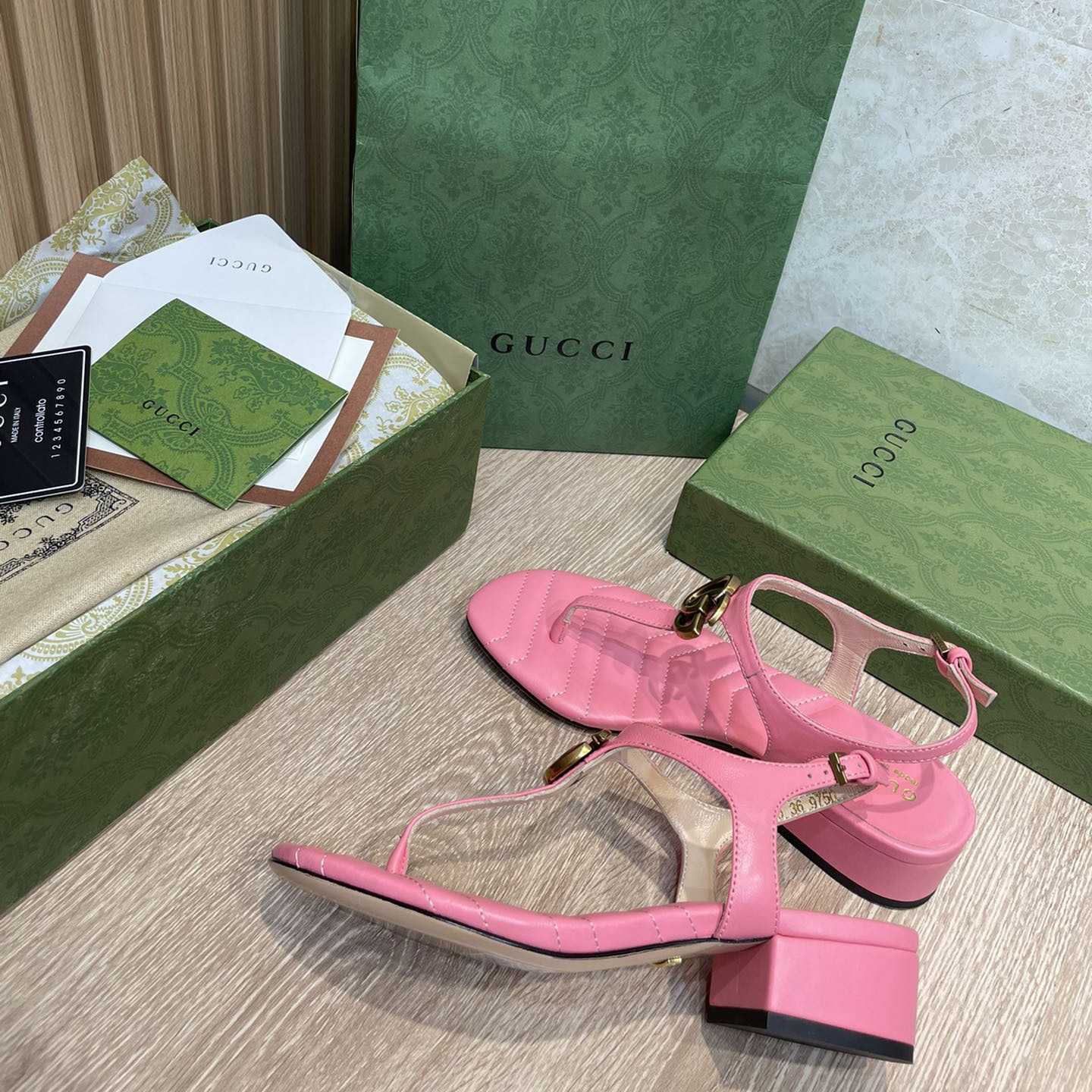 Gucci Damen-Sandale mit Doppel-G - EUR FASHION