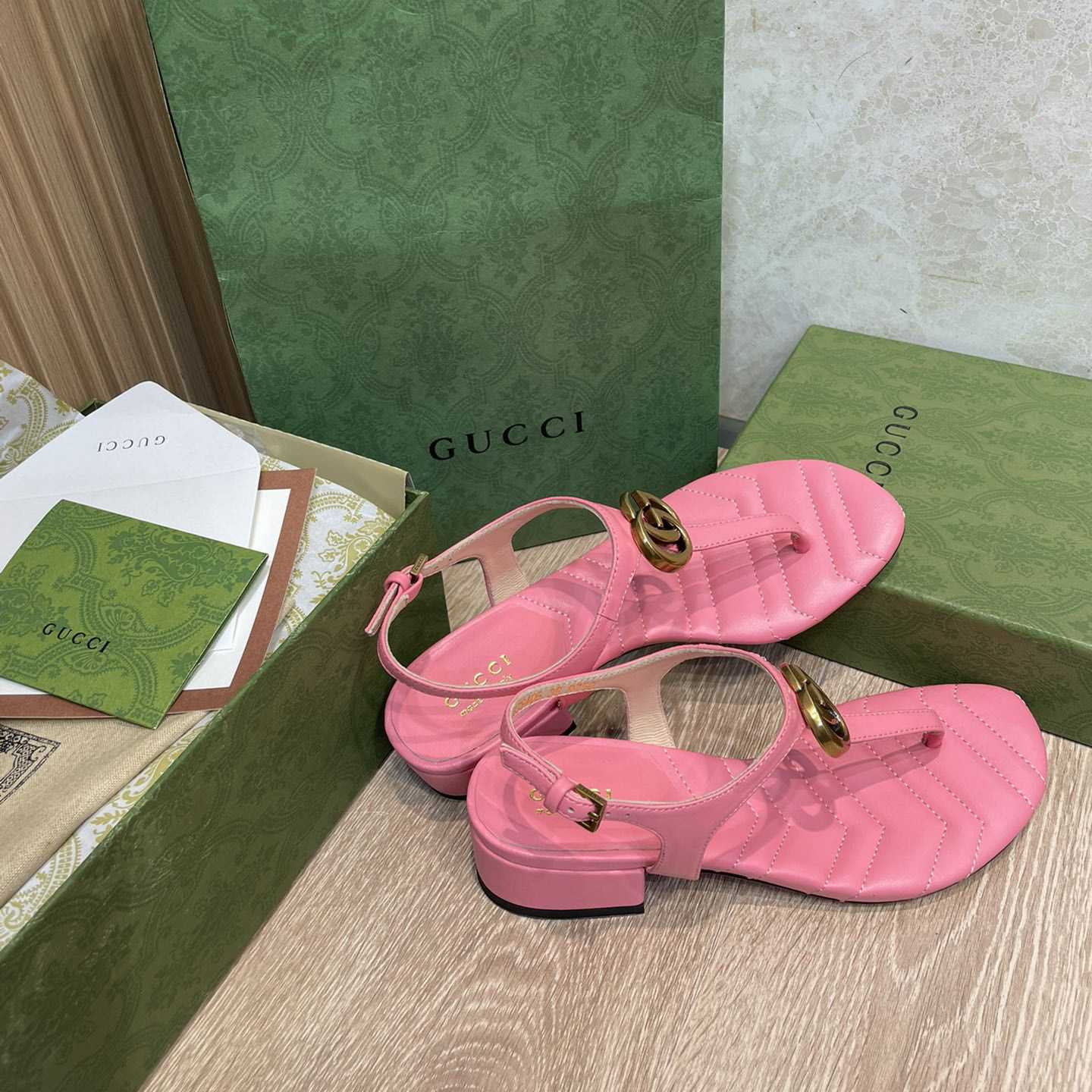 Gucci Damen-Sandale mit Doppel-G - EUR FASHION