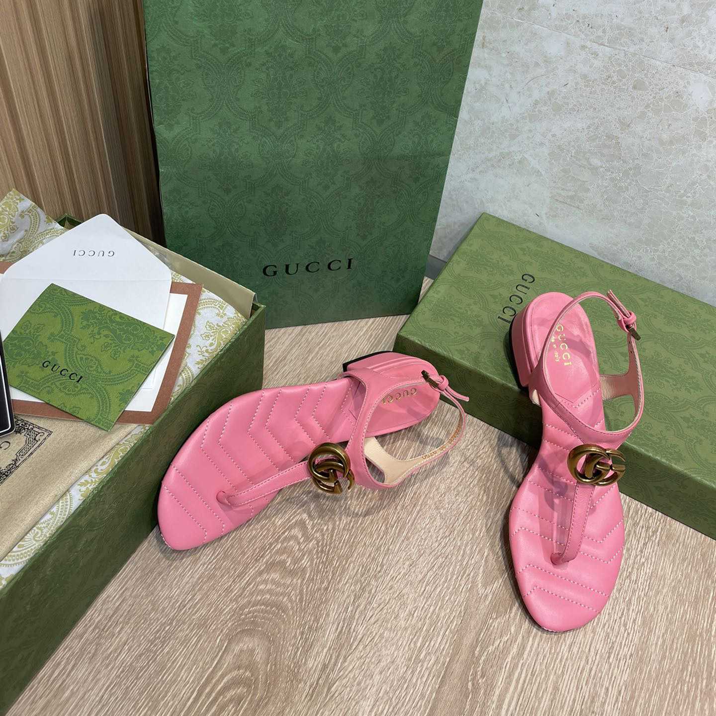 Gucci Damen-Sandale mit Doppel-G - EUR FASHION