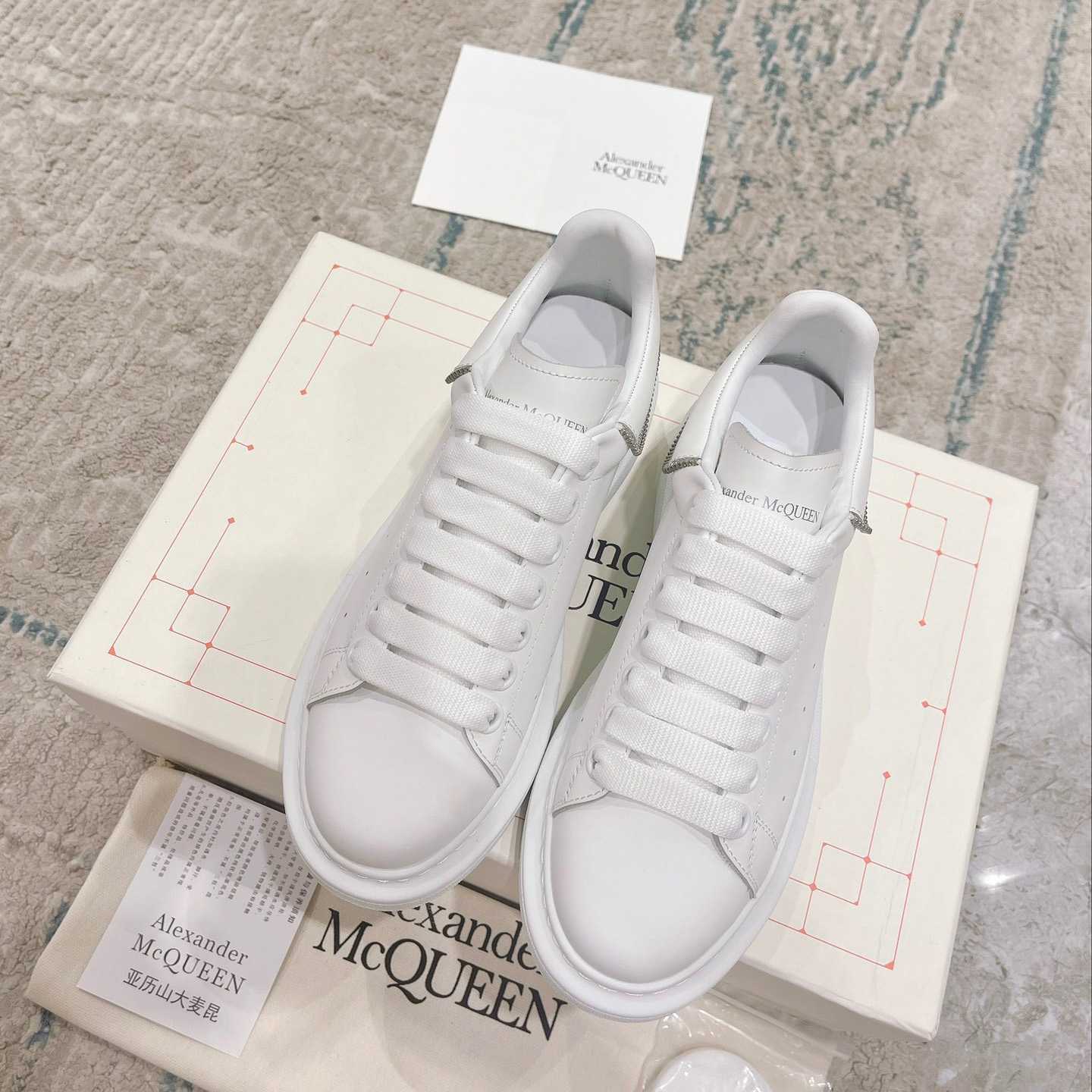 Alexander Mqueen – Übergroßer Sneaker in Weiß - EUR FASHION