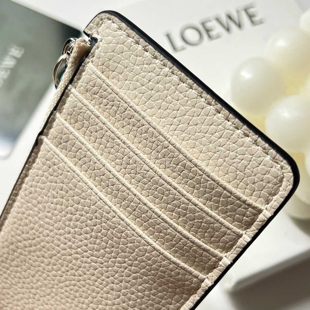 Loewe Münzkartenetui aus weichem, genarbtem Kalbsleder - EUR FASHION