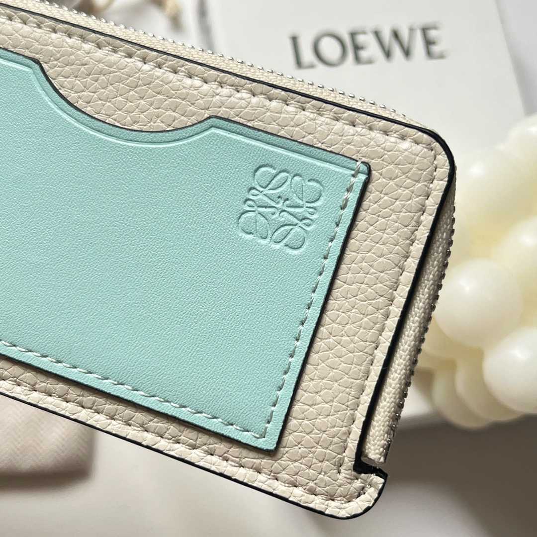 Loewe Münzkartenetui aus weichem, genarbtem Kalbsleder - EUR FASHION