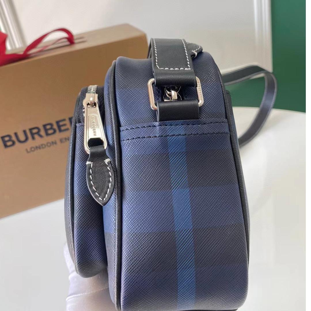 Burberry Paddy-Tasche mit übertriebenem Karomuster - EUR FASHION