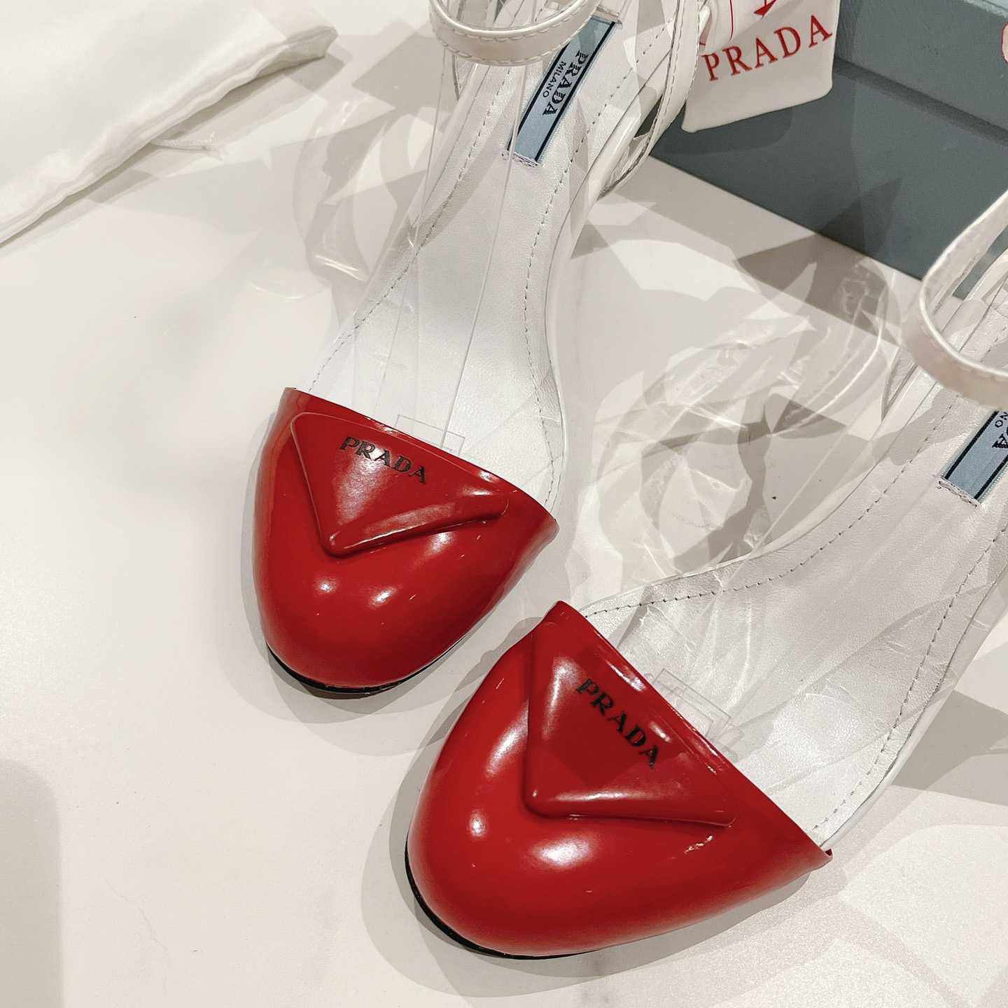 Prada-Pumps aus Lackleder - EUR FASHION
