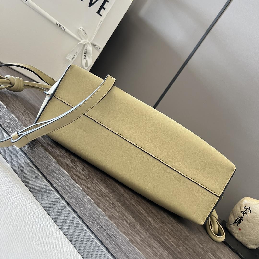 Loewe Flamenco Clutch aus Nappa-Kalbsleder - EUR FASHION