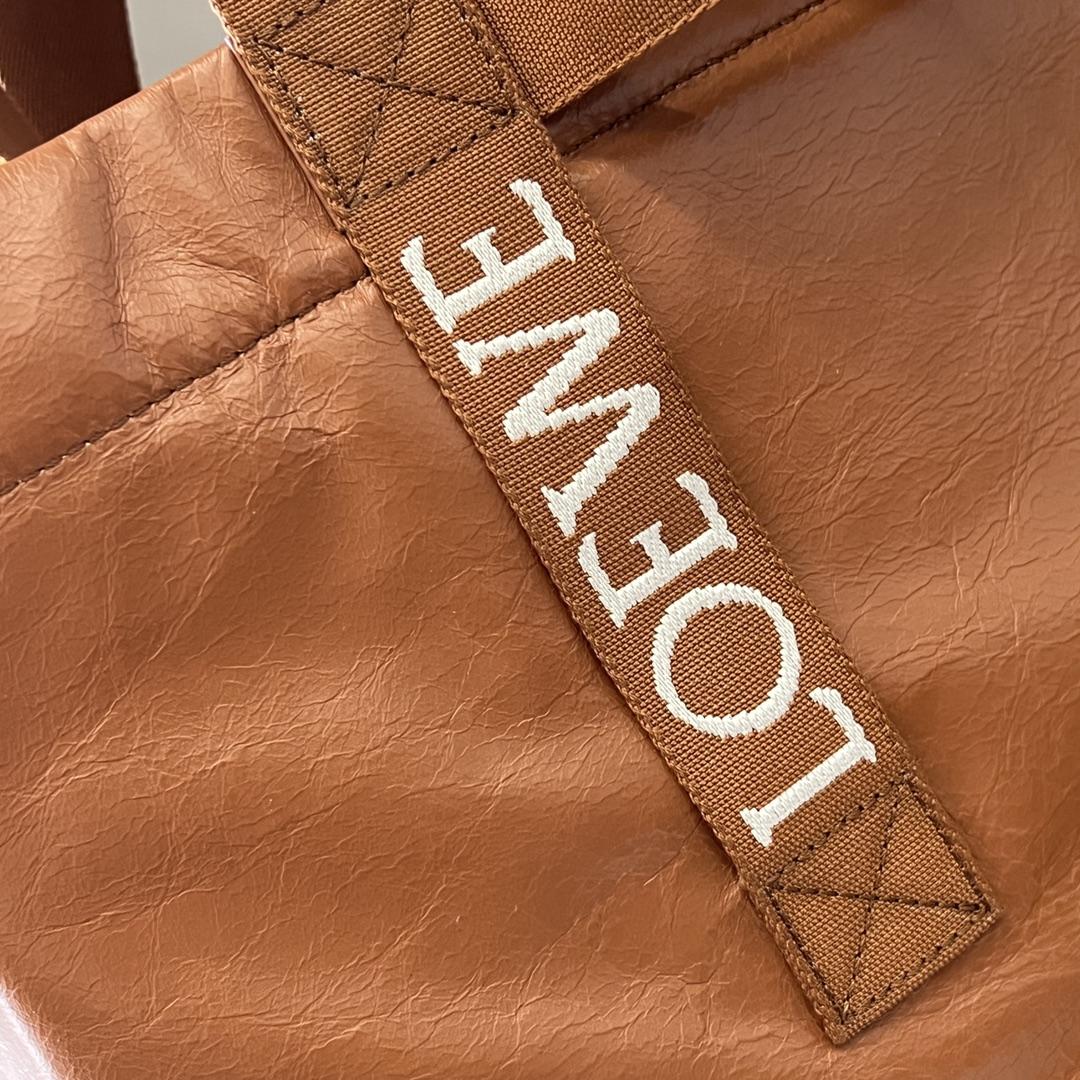 Loewe Fold Shopper aus Papierkalbsleder - EUR FASHION