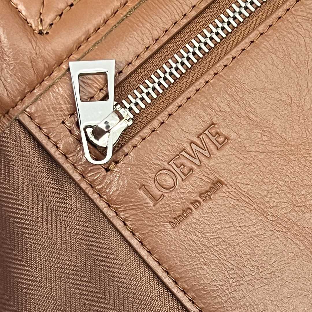 Loewe Fold Shopper aus Papierkalbsleder - EUR FASHION