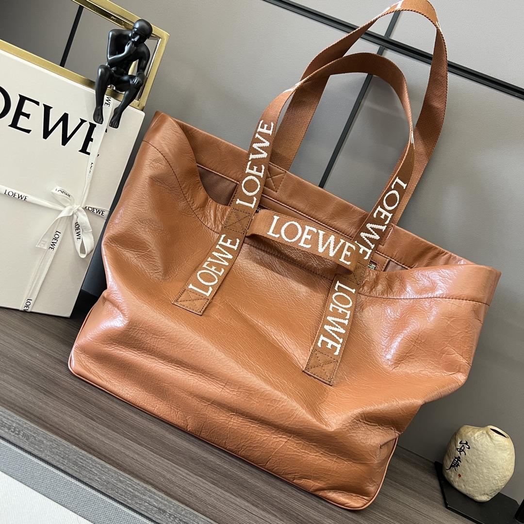 Loewe Fold Shopper aus Papierkalbsleder - EUR FASHION