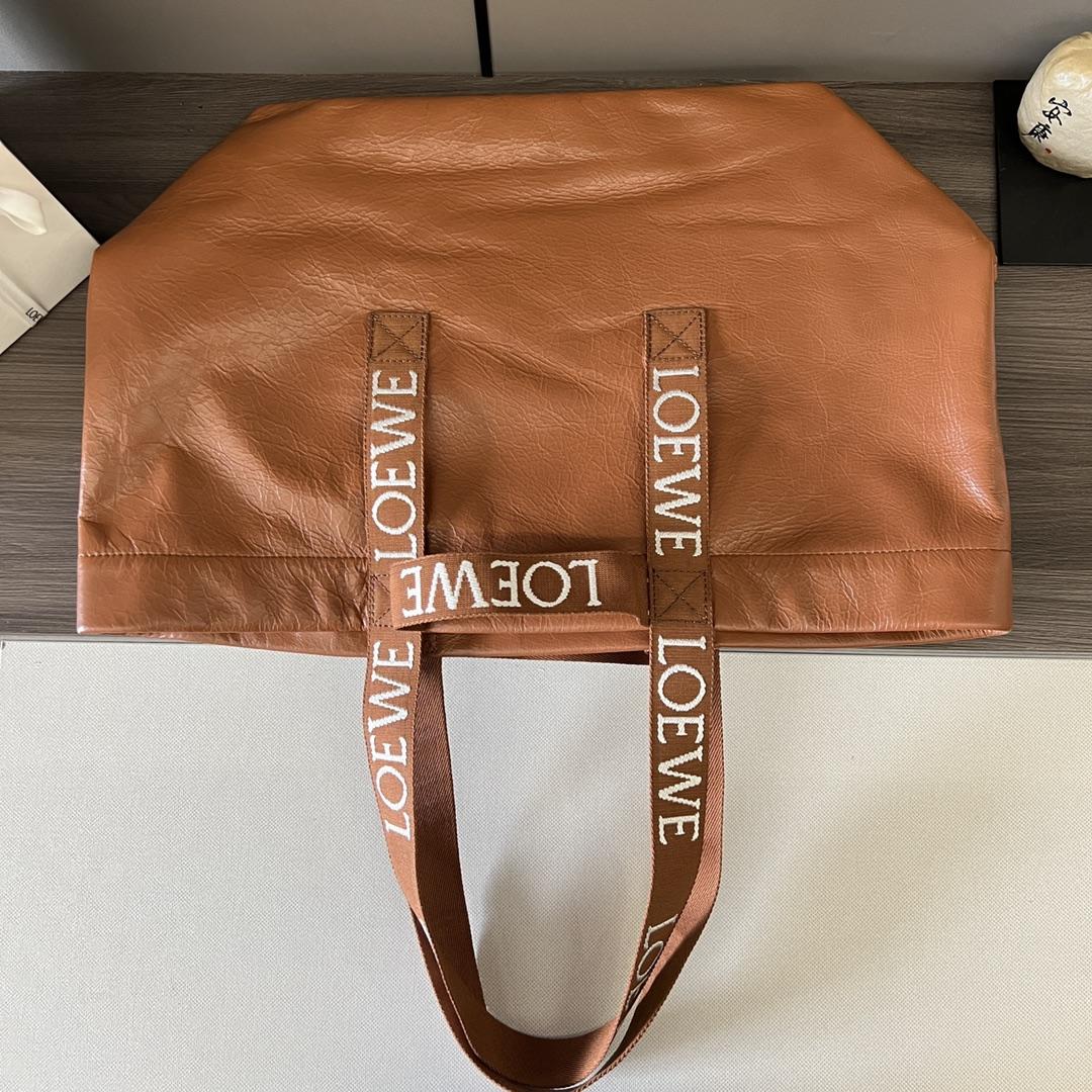 Loewe Fold Shopper aus Papierkalbsleder - EUR FASHION