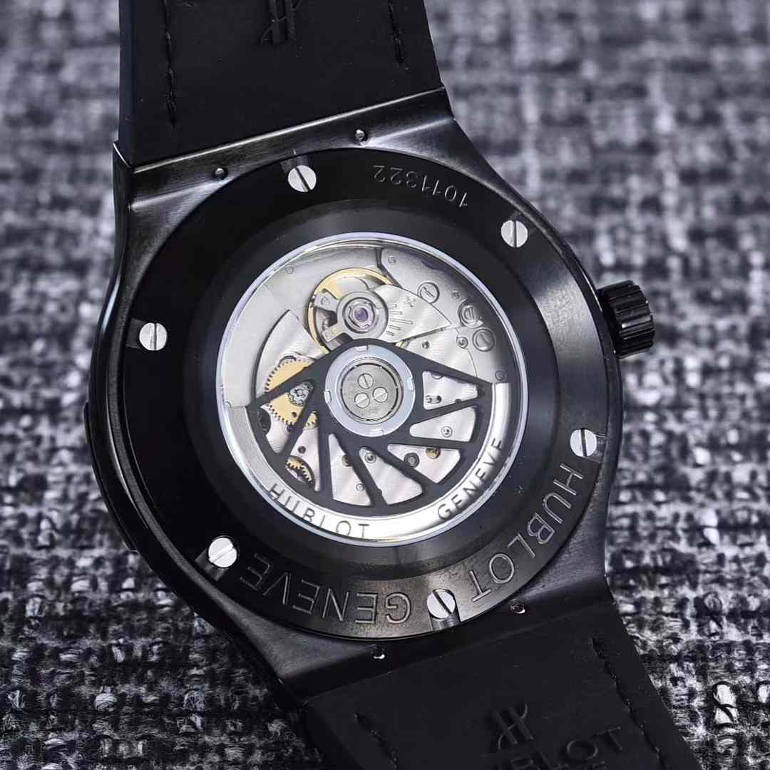 Hublot Black Magic - EUR FASHION