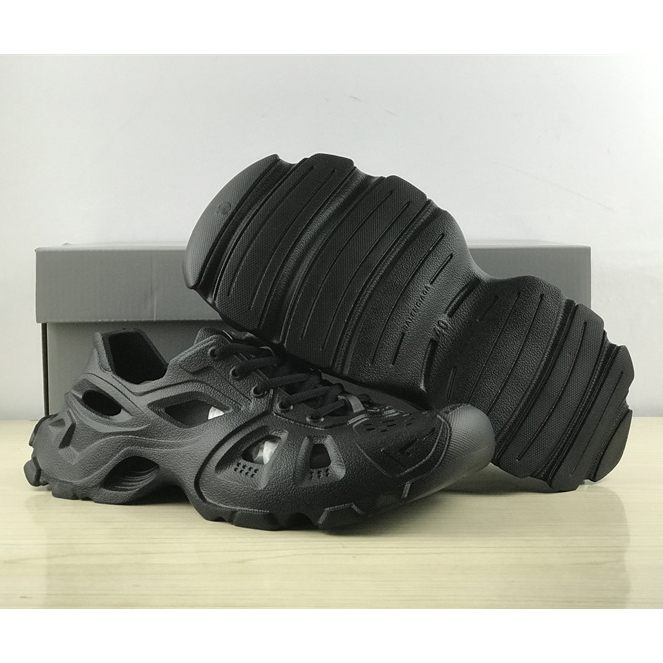 Balenciaga HD Schnür-Sneaker in Schwarz - EUR FASHION