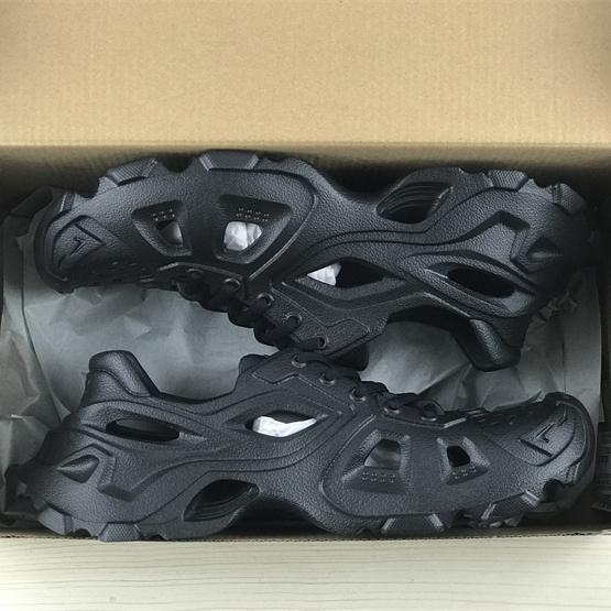 Balenciaga HD Schnür-Sneaker in Schwarz - EUR FASHION