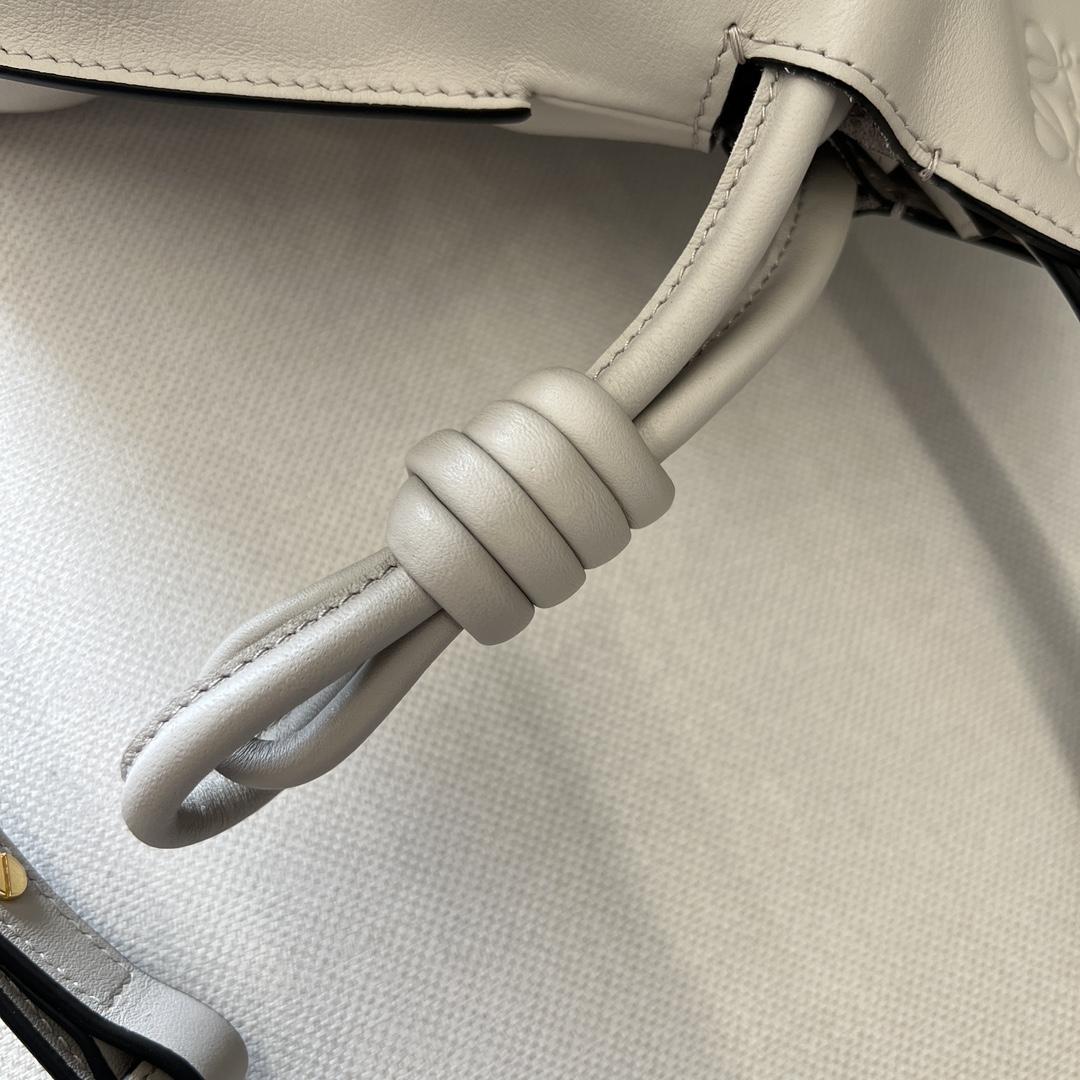 Loewe Flamenco Clutch aus Nappa-Kalbsleder - EUR FASHION