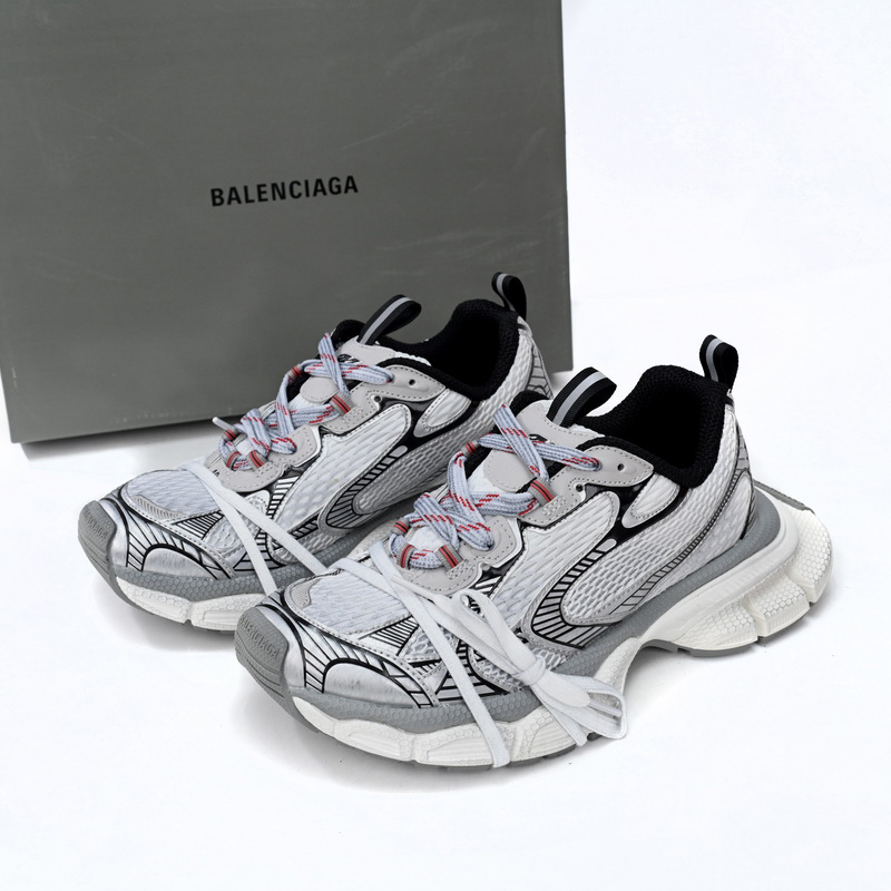 Balenciaga 3XL-Trainer in Silber - EUR FASHION