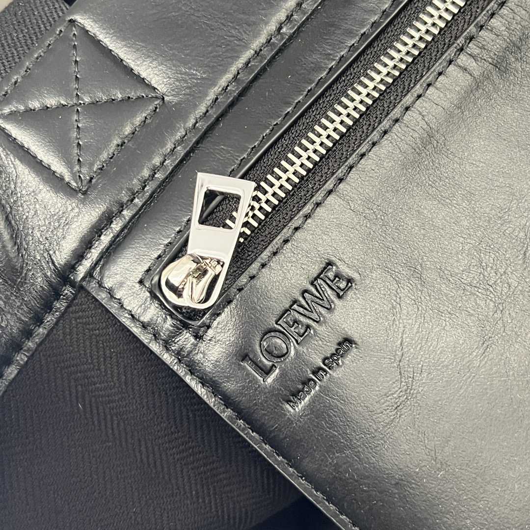 Loewe Fold Shopper aus Papierkalbsleder - EUR FASHION