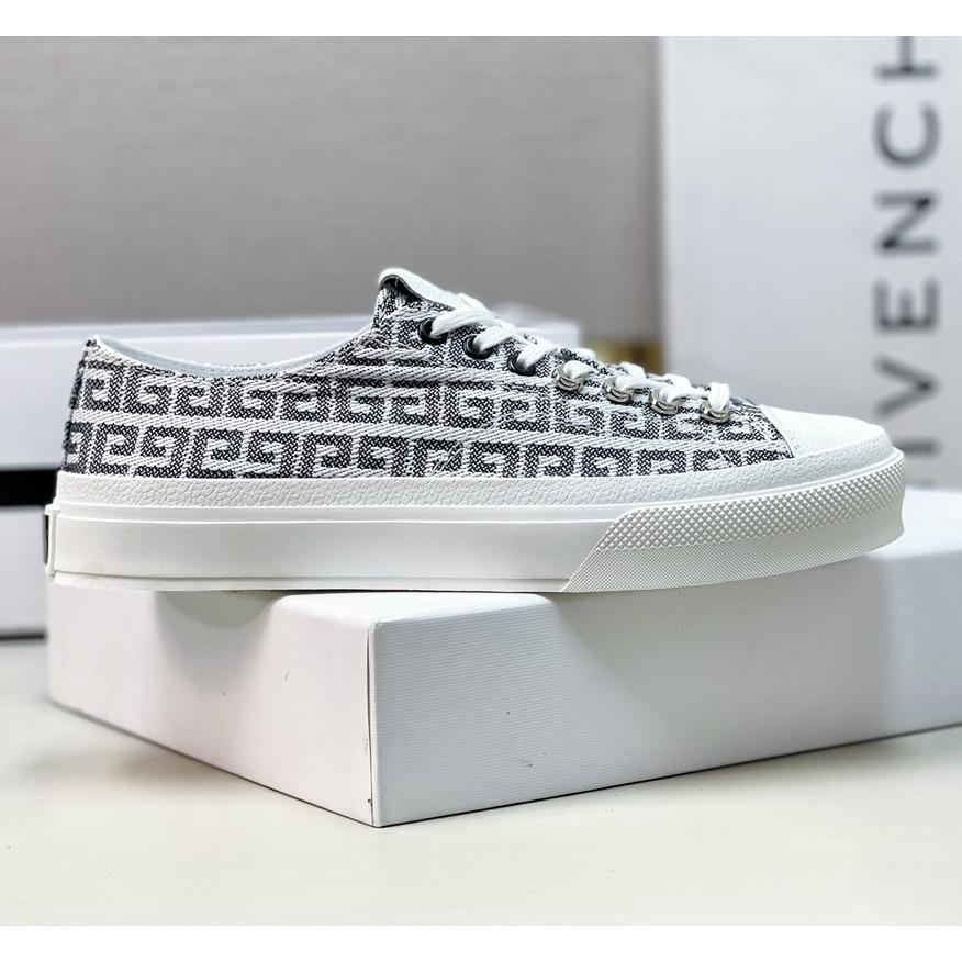 Givenchy Sneakers City aus 4G-Jacquard - EUR FASHION